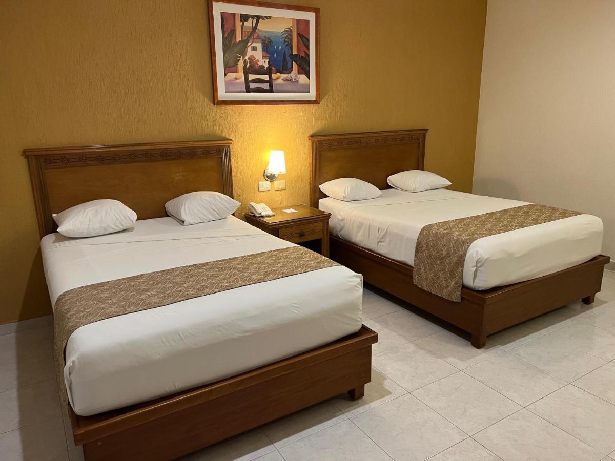 Tecnohotel Mérida Norte Exterior foto