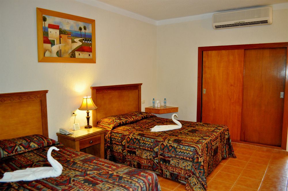 Tecnohotel Mérida Norte Exterior foto