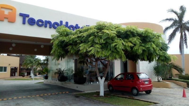 Tecnohotel Mérida Norte Exterior foto